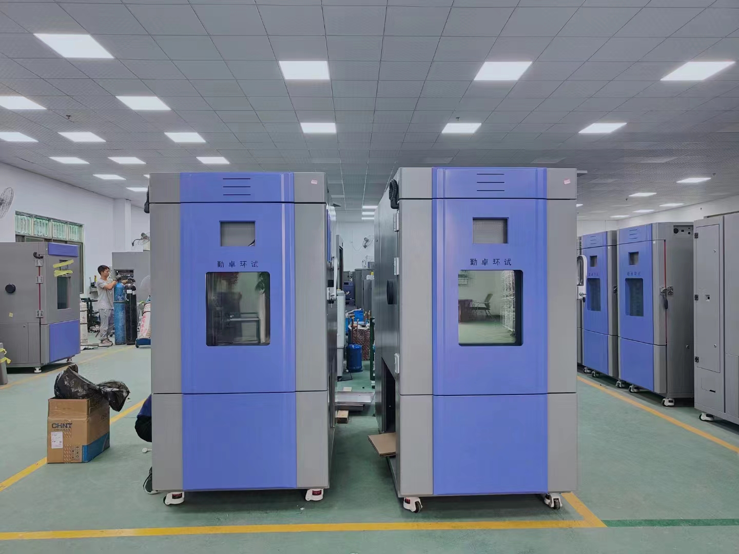 �ɱ�̸ߵ���ʪ��������