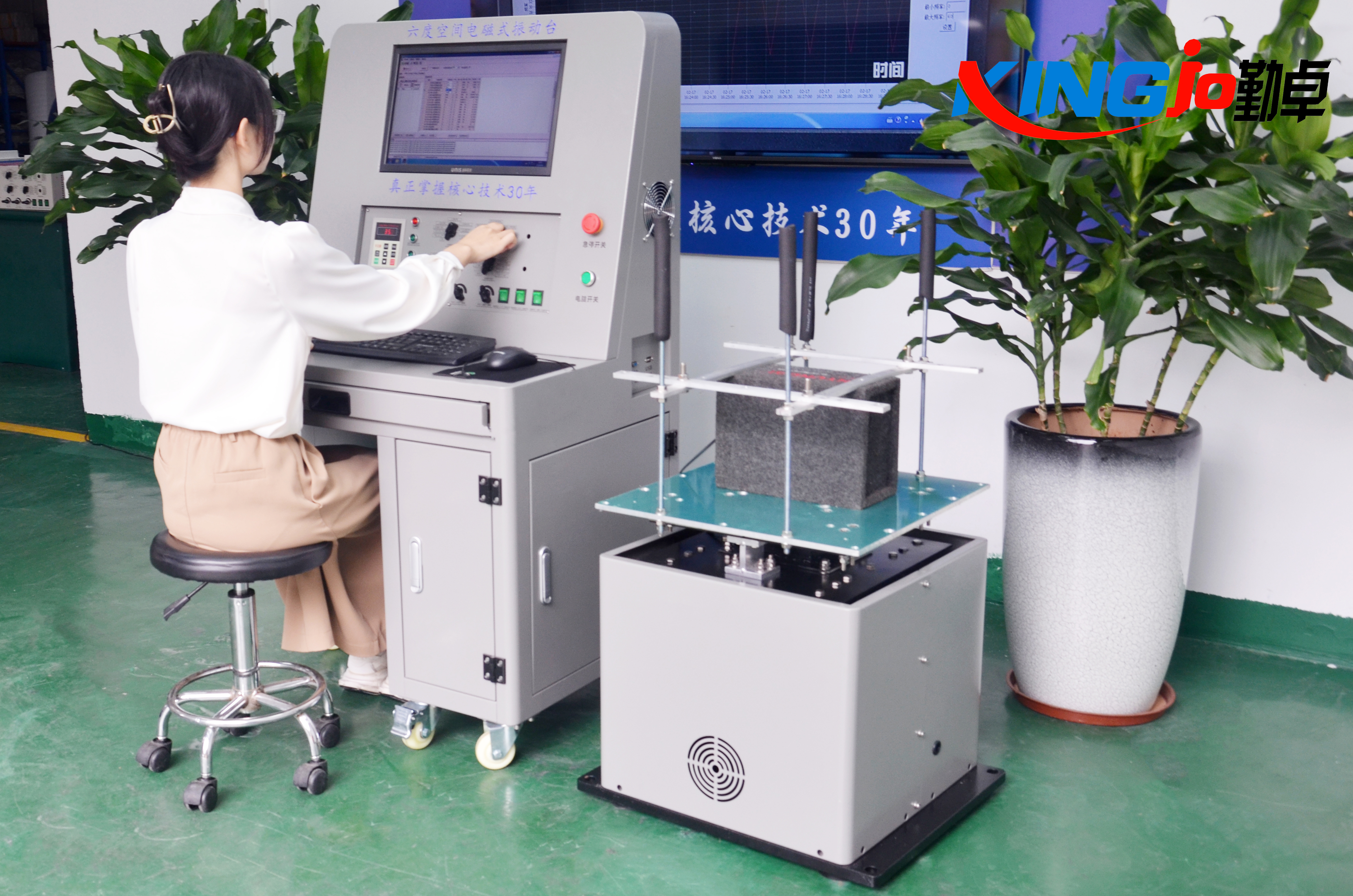 ���ʽ�����̨